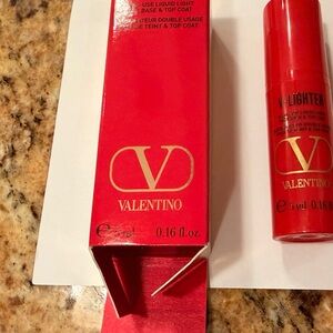Valentino V-Lighter Dual-Use Liquid Light Base & Top Coat 5ml/.16 fl oz ROSA